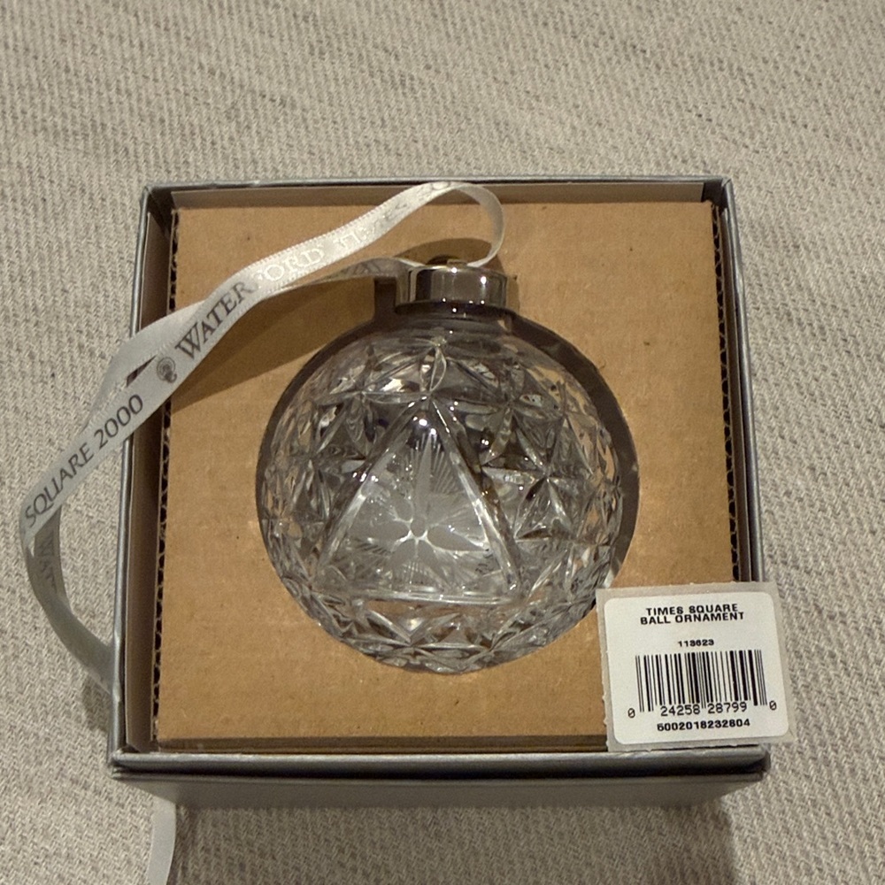 Waterford Times Square 2000 Crystal Ball Ornament